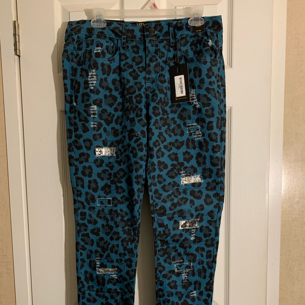 L & B Size 16